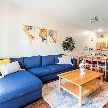 Super Comfy And Spacious 3 Bedroom 10 Minutes From Disney, With Major Shopping 4 Minutes Away キシミー エクステリア 写真