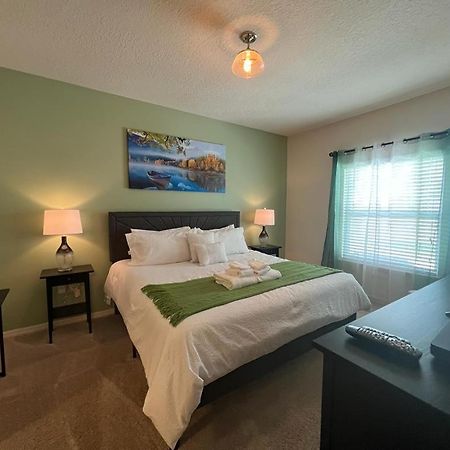 Super Comfy And Spacious 3 Bedroom 10 Minutes From Disney, With Major Shopping 4 Minutes Away キシミー エクステリア 写真