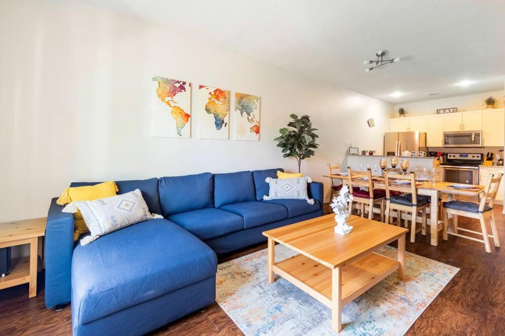 Super Comfy And Spacious 3 Bedroom 10 Minutes From Disney, With Major Shopping 4 Minutes Away キシミー エクステリア 写真