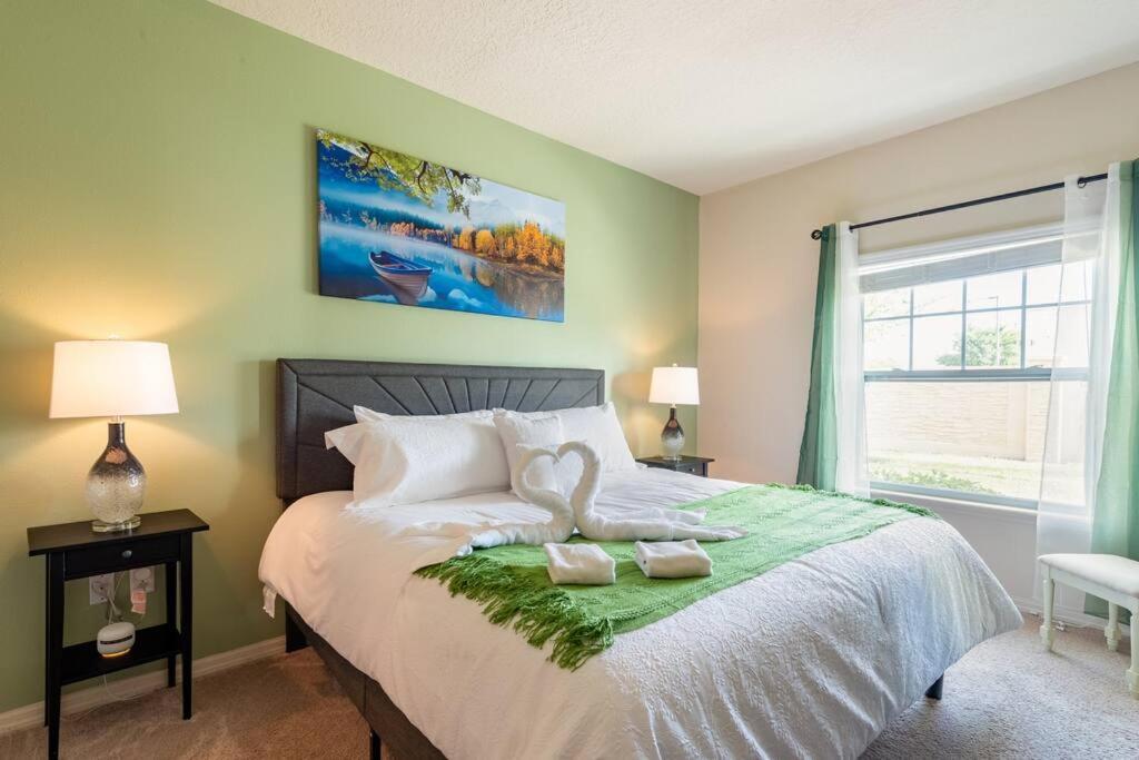 Super Comfy And Spacious 3 Bedroom 10 Minutes From Disney, With Major Shopping 4 Minutes Away キシミー エクステリア 写真