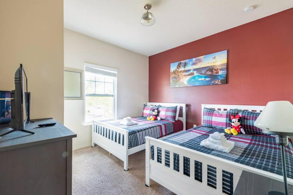 Super Comfy And Spacious 3 Bedroom 10 Minutes From Disney, With Major Shopping 4 Minutes Away キシミー エクステリア 写真