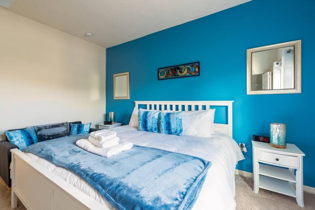 Super Comfy And Spacious 3 Bedroom 10 Minutes From Disney, With Major Shopping 4 Minutes Away キシミー エクステリア 写真